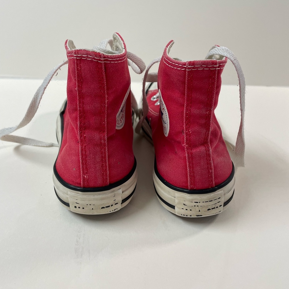 Converse Red High-Top Sneakers Size 6 - Picture 5 of 5